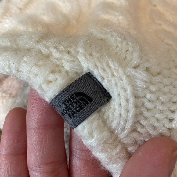 NorthFace toboggan - Picture 3 of 4